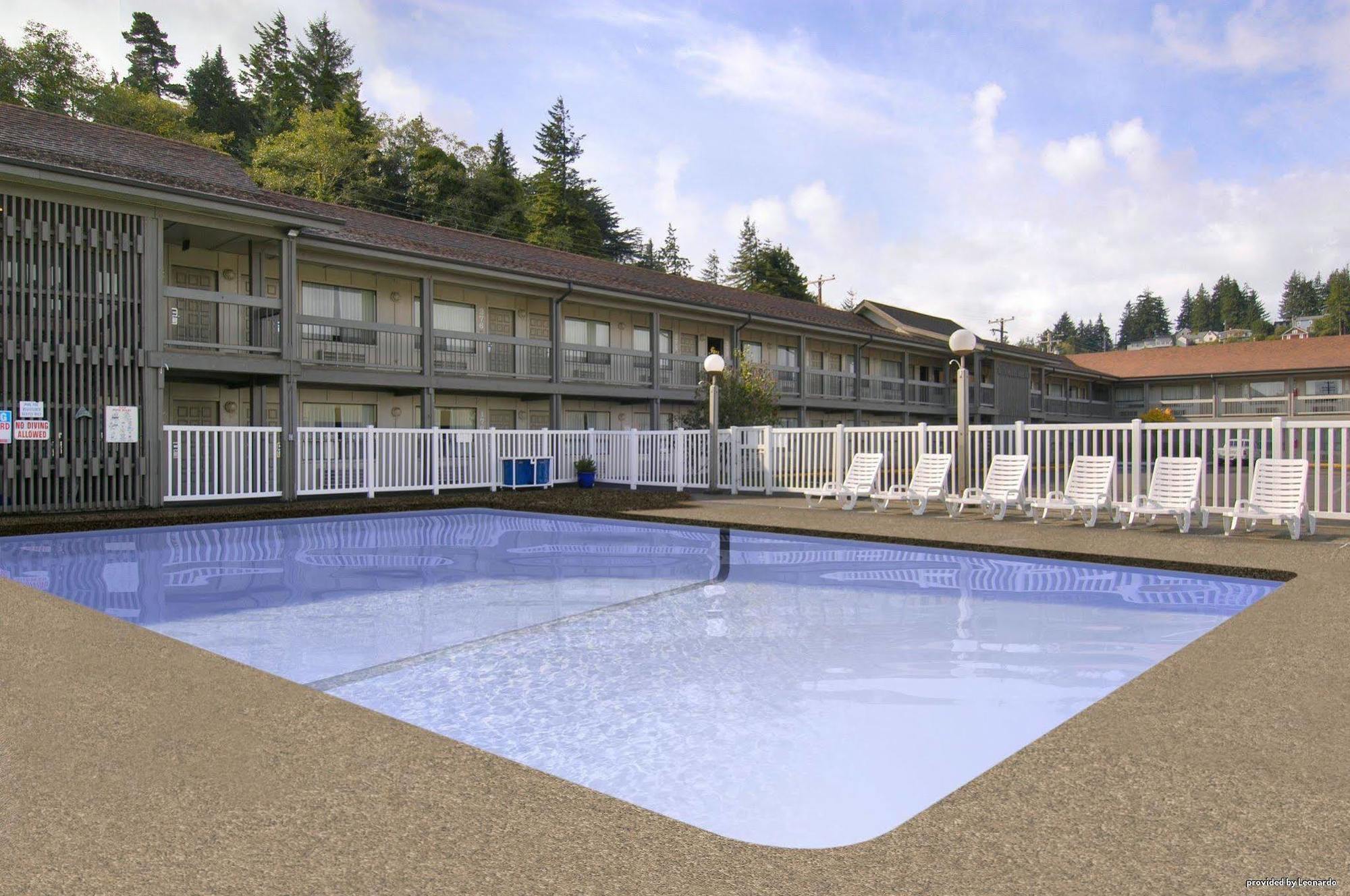 Red Lion Hotel Coos Bay Konforlar fotoğraf